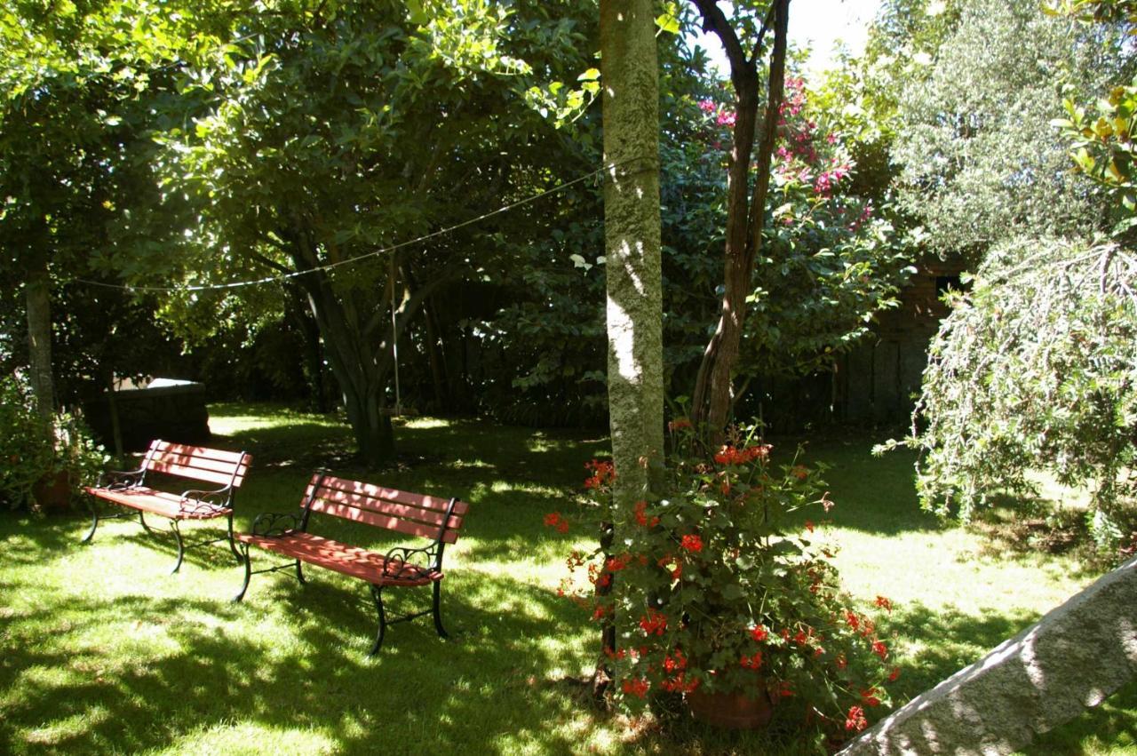 Villa Vivienda Tradicional Con Jardin Y Patio Interior Villanueva De Arosa Esterno foto